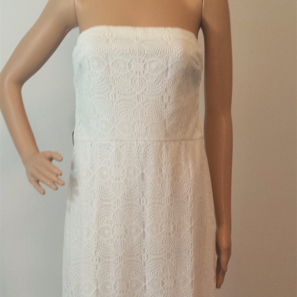 Bisou Bisou Dresses & Skirts - Cream Bisou Bisou Strapless Boho Crochet Dress